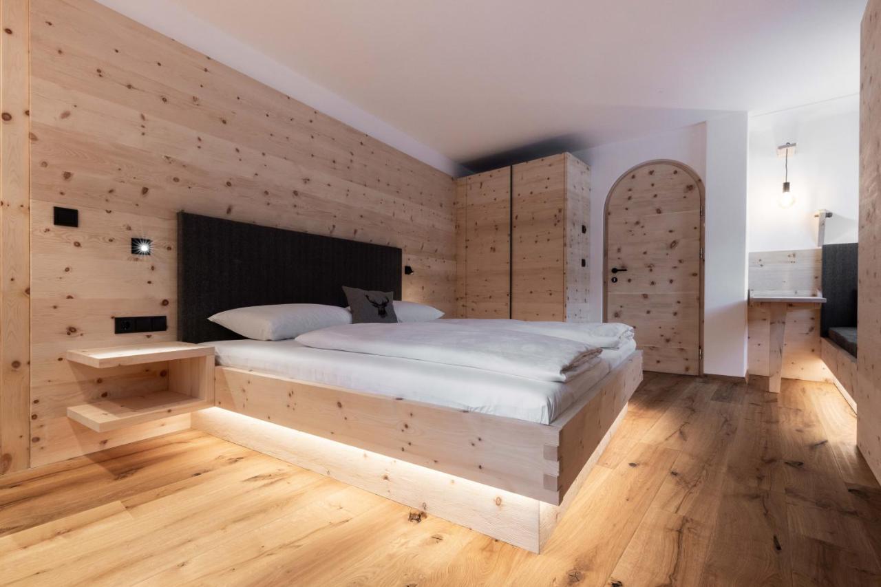 Garni Hotel Tauber Brixen Exteriör bild
