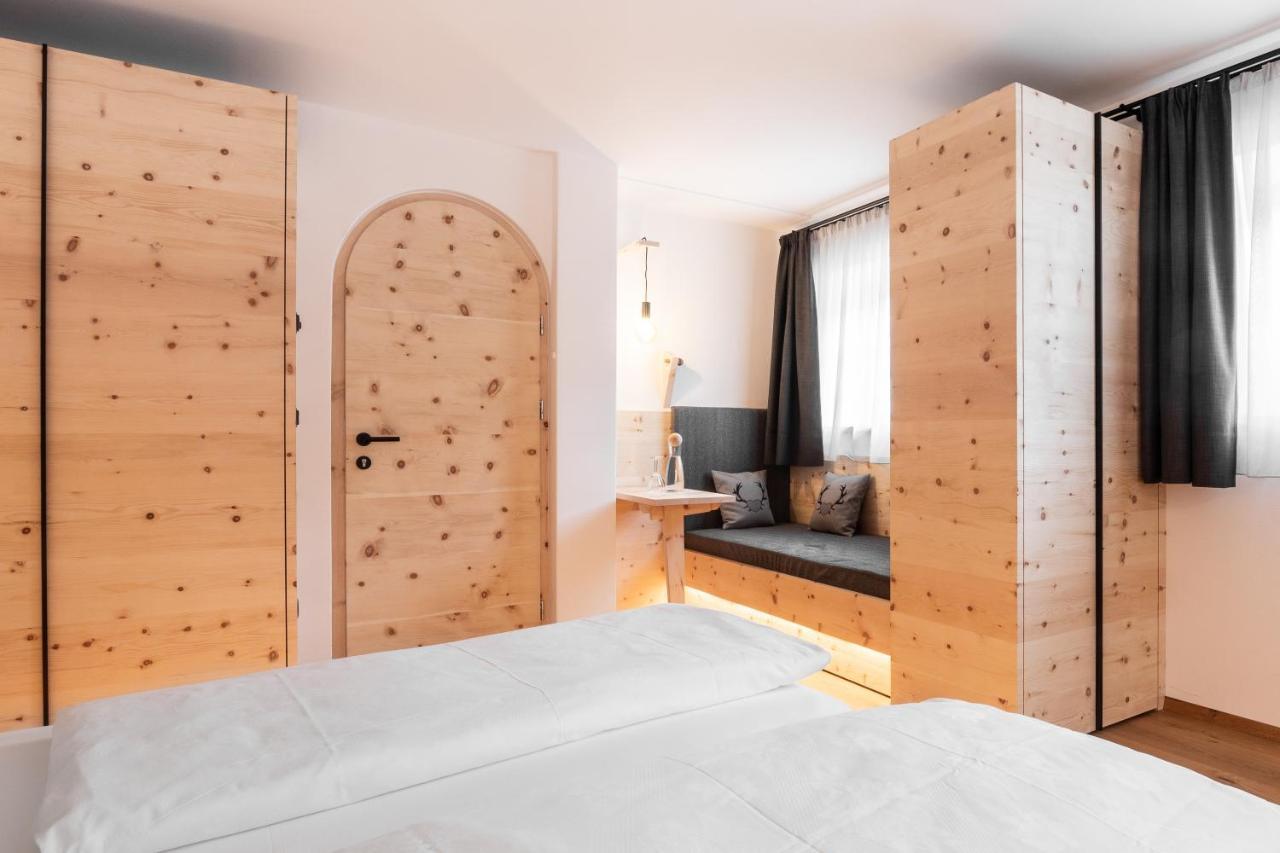 Garni Hotel Tauber Brixen Exteriör bild